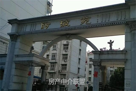 宝龙世家套二七楼70/10平41.5万2室1厅1卫